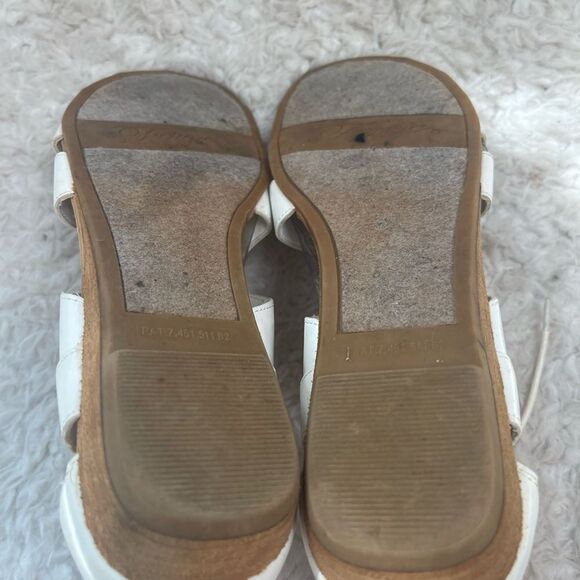 Fergie gladiator synthetic white lace up sandals with silver tone accents SZ 10 - Picture 9 of 11